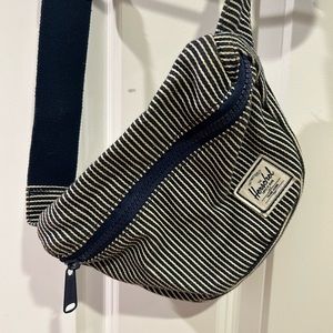 Herschel Crossbody